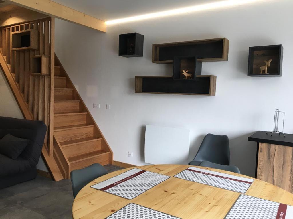 Les Piroulards Lägenhet Dompierre-les-Tilleuls Exteriör bild