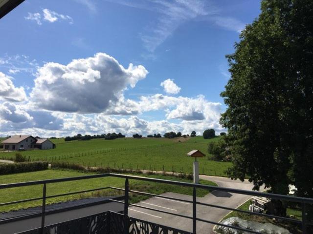 Les Piroulards Lägenhet Dompierre-les-Tilleuls Exteriör bild
